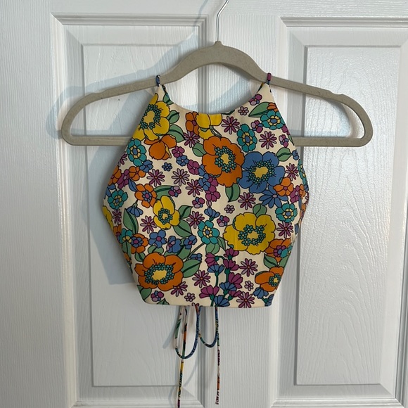 Zara Tops - Zara 70s Floral Crop Top (US M)